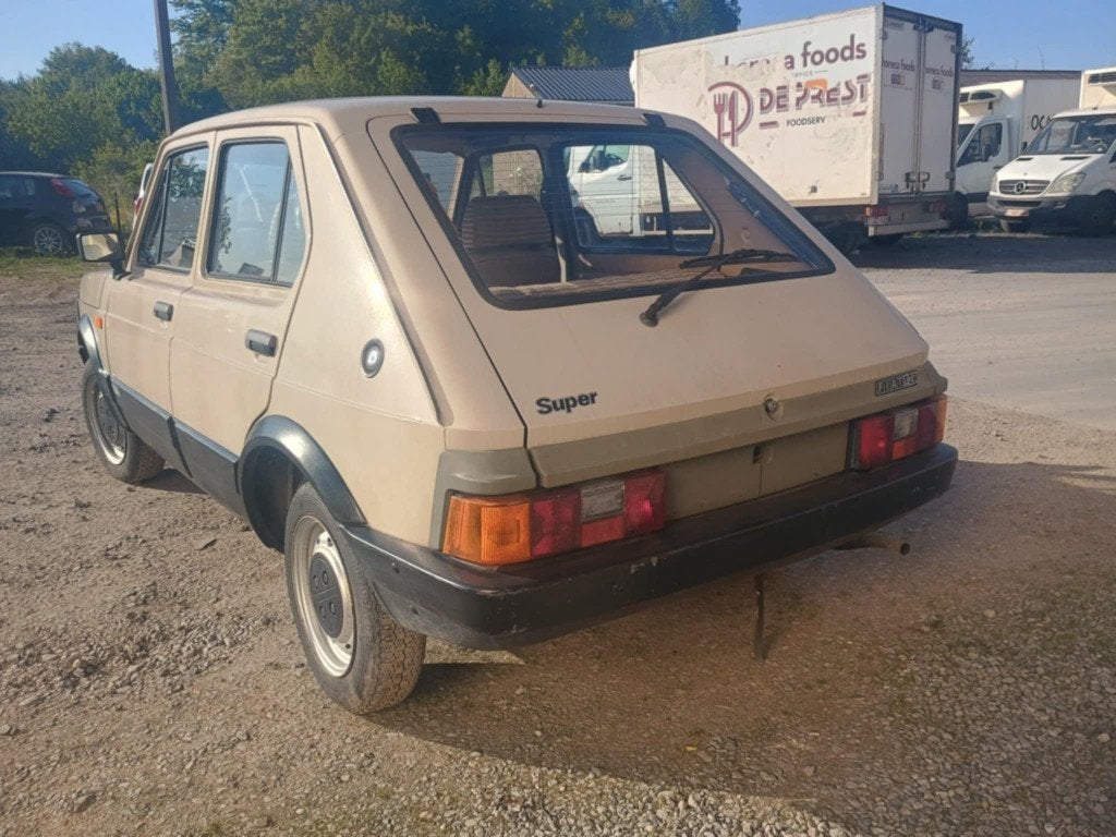 FIAT 127 ESSENCE 900cc, Autres modèles, Achat, Beige, Entreprise