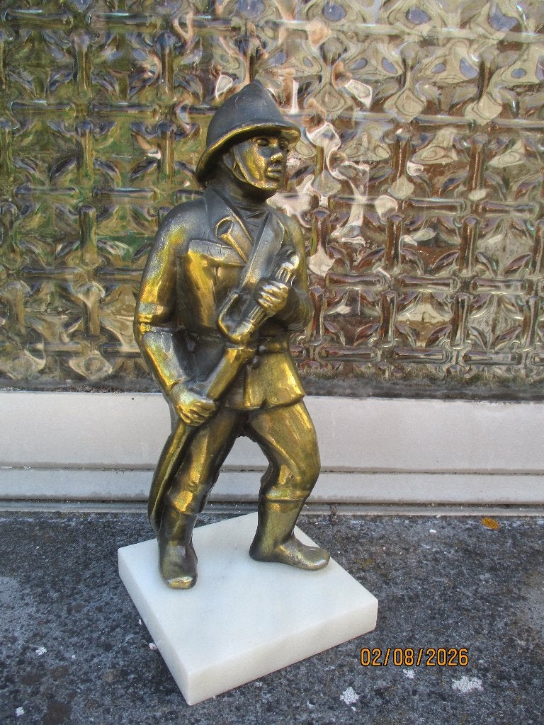 Beeld brandweerman bronskleurig, Ophalen of Verzenden, Overige soorten, Kunstobject