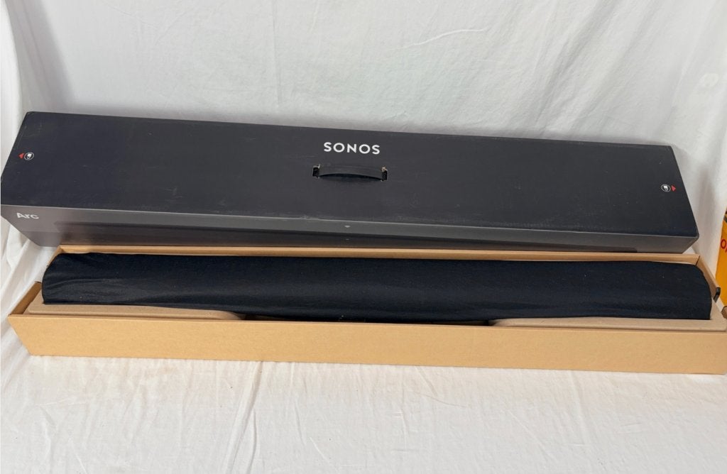 Zo goed als nieuwe Sonos Arc draadloze soundbar, Ophalen of Verzenden, Met ingebouwde subwoofer, Zo goed als nieuw