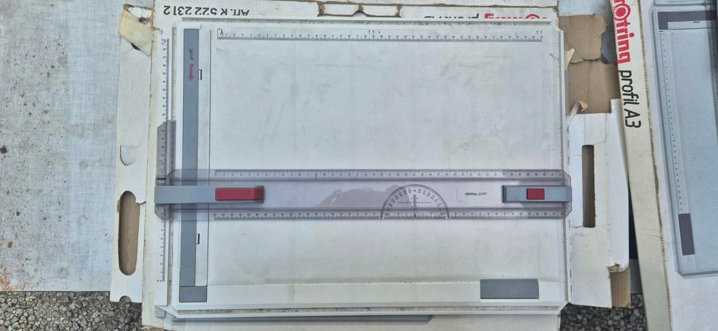 Rotring profil A3 teken bord, Ophalen