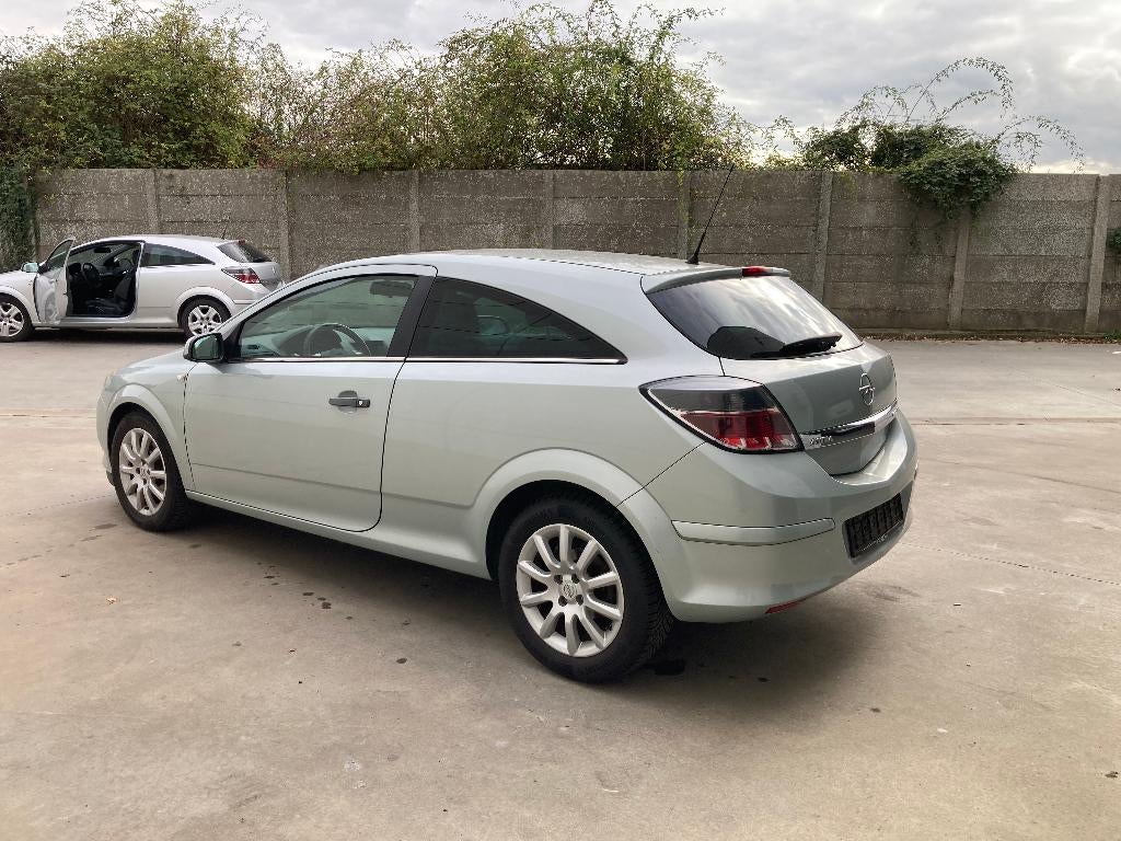 Opel Astra GTC 1.4 benzine 2009 met 98000km*airco*garantie*, Auto's, Opel, Bedrijf, Te koop, Astra, ABS, Airbags, Airconditioning