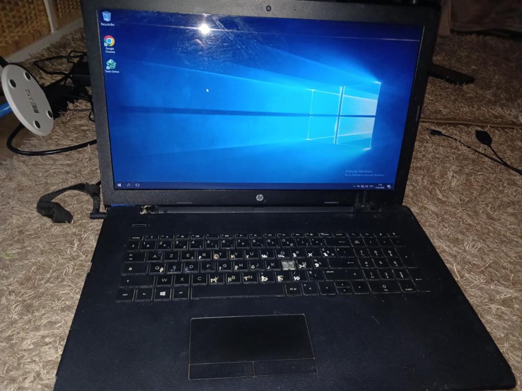 Hp 17-ak0xx 4gb ram 160gb hdd amd 2e, Informatique & Logiciels, HDD, Enlèvement ou Envoi, 13 pouces, Avec écran tactile