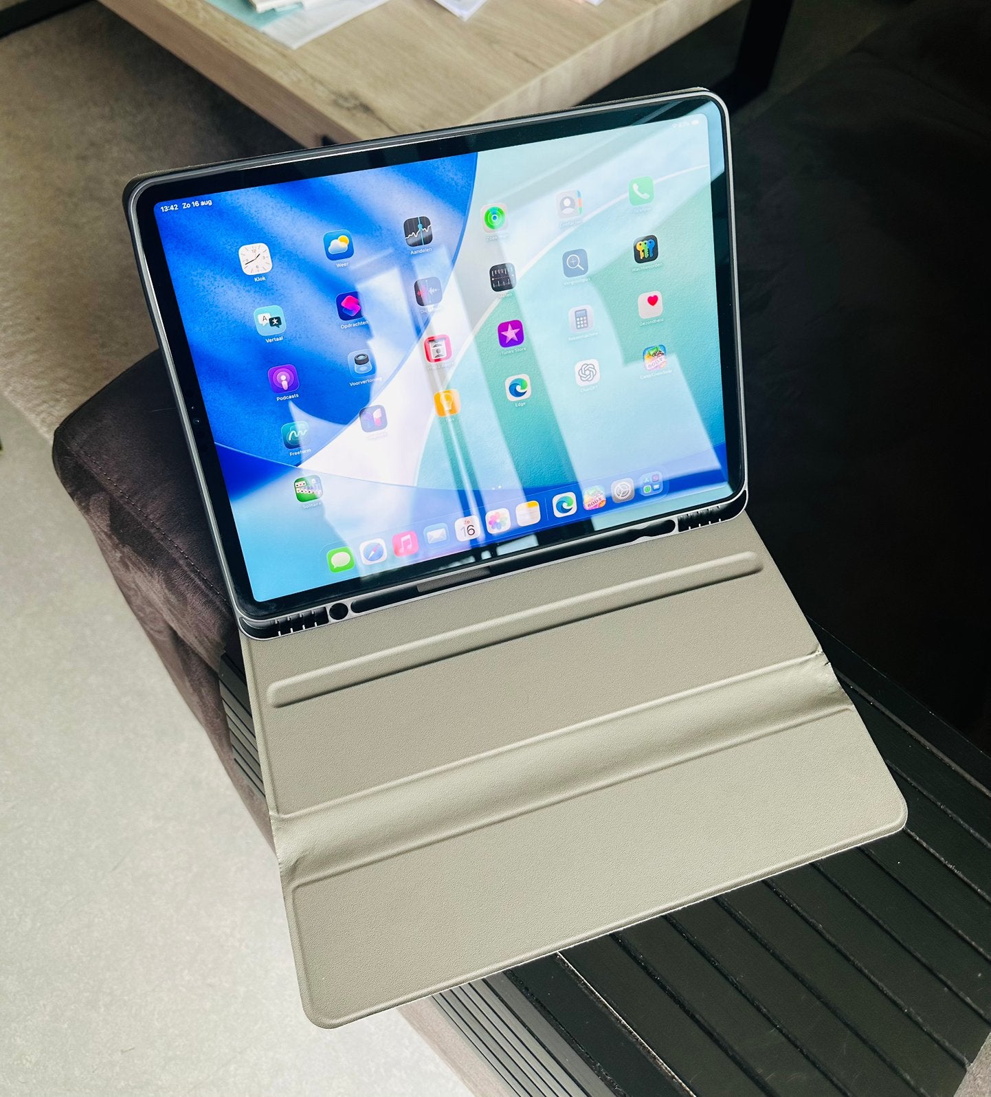 Apple iPad Pro (12,9 inch) 256GB Wi-Fi (5gen), 13 inch of meer, Ophalen of Verzenden, Zo goed als nieuw, Apple iPad Pro