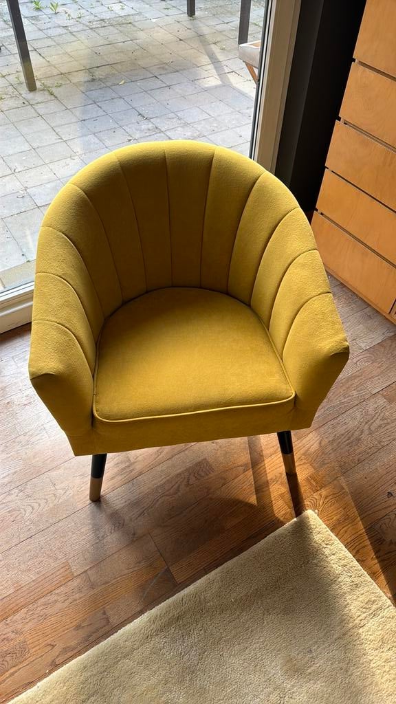Oker gele fauteuil, Maison & Meubles, Fauteuils, Comme neuf, Enlèvement