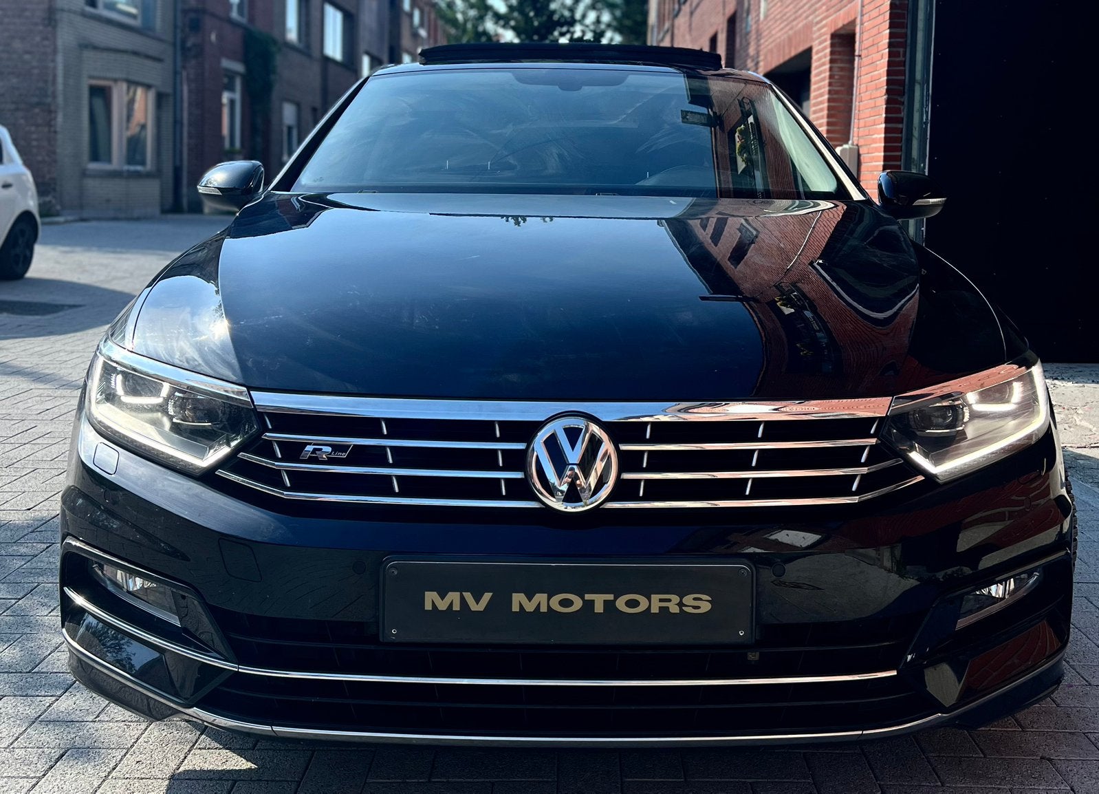 VW Passat Berline 1.6 TDI R-Line 2019/Premier propriétaire !, Autos, Achat, Euro 6, Entreprise, https://public.car-pass.be/vhr/df63ee6f-1982-4787-b255-b5983438a573#