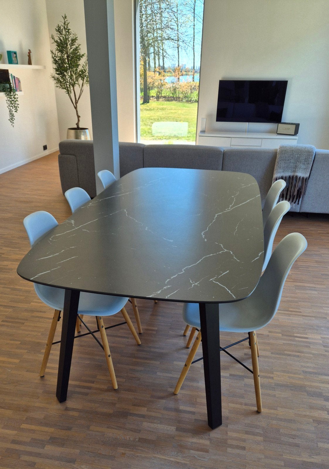 Table en céramique noire, Maison & Meubles, Comme neuf, 100 à 150 cm, Enlèvement, 200 cm ou plus