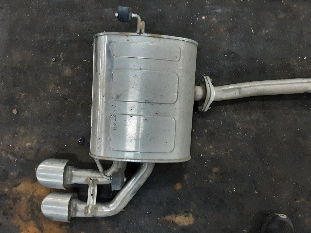 SILENCIEUX ARRIERE (ECHAPPEMENT) Hyundai Tucson (TL), Mevr. I. Hauben, Utilisé, Hyundai, Rue de l'Espoir 34 34
4030  GRIVEGNÉE, BE