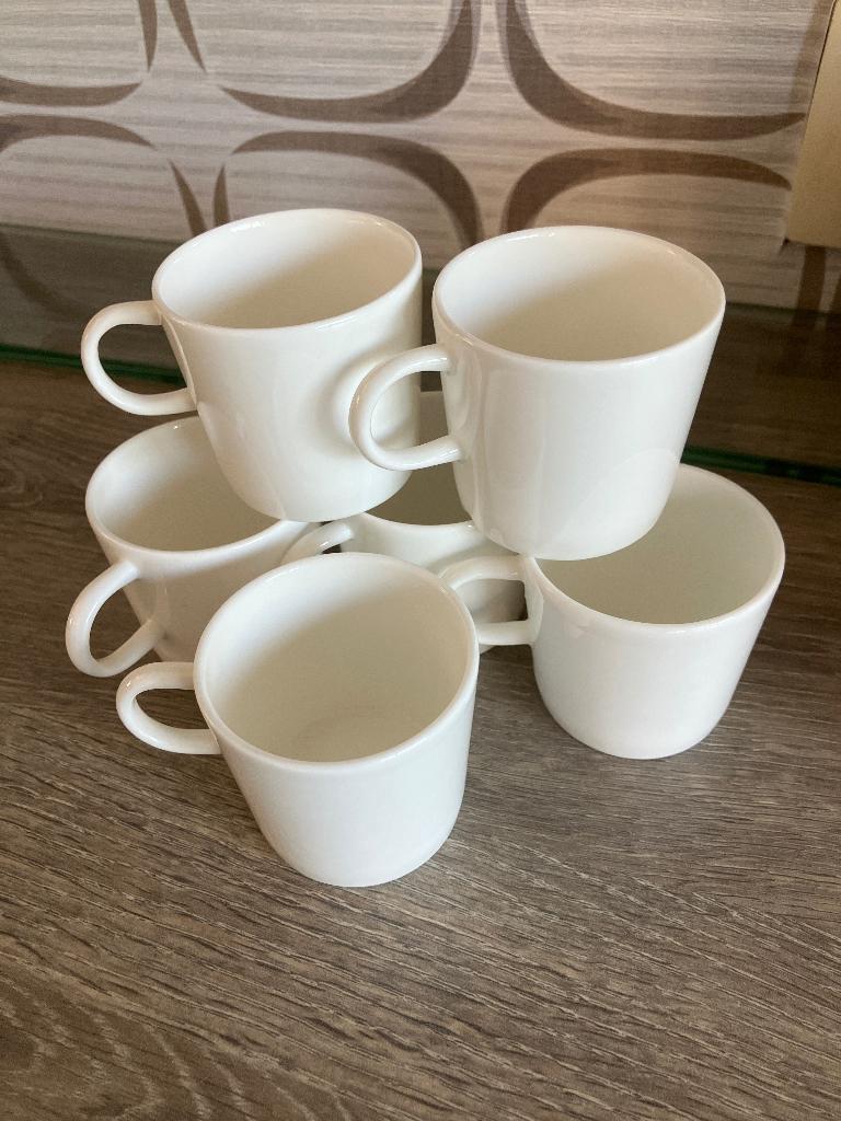 6 kleine tassen IKEA, Ophalen