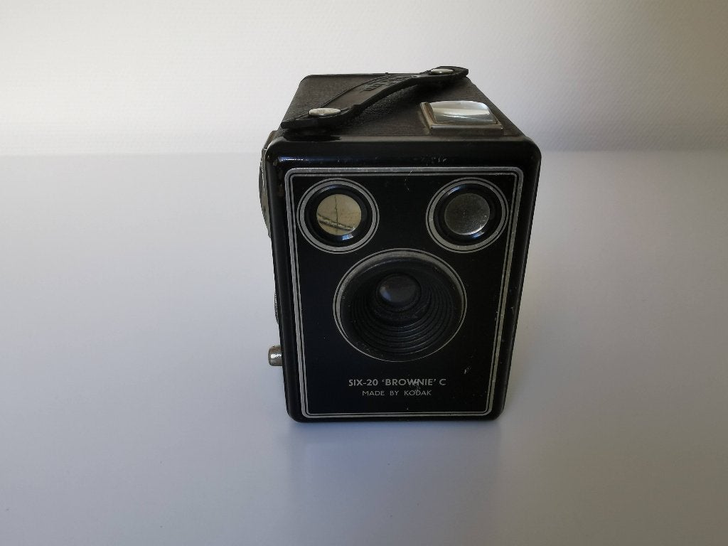 Appareil photo vintage Kodak Six-20 'Brownie' C (années 50), Envoi, Utilisé, Compact, Kodak