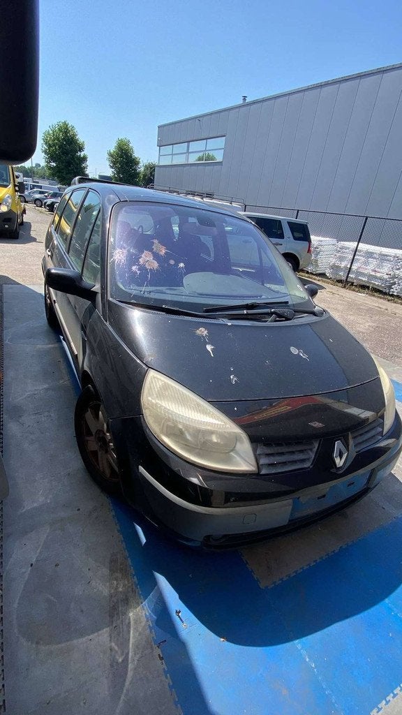 Renault Scénic Benzine bj2004 eur4 automaat (automatique), Autos, https://public.car-pass.be/vhr/8f35ffe8-4d63-4beb-8457-6f36d0b267e9