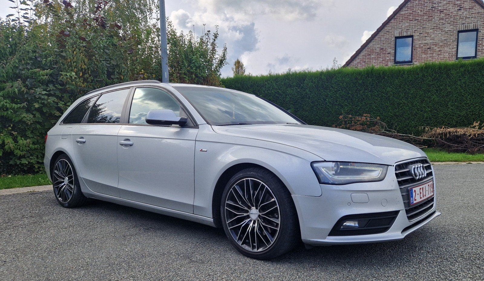 Audi A4 SLine 2.0 tdi Euro 5b de 2015 avec boîte AUTOMATIQUE, Autos, 100 kW, Achat, 135 g/km, Carnet d'entretien