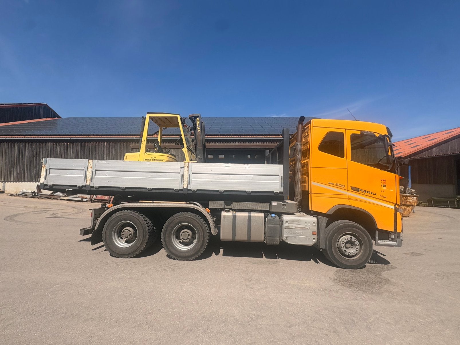 Volvo FH 500, Autos, Camions, Particulier, Volvo, Diesel, Euro 6, 2 portes, Automatique, Jaune, Noir, Tissu, Carnet d'entretien