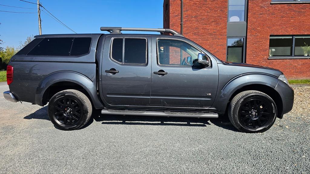 Nissan Navara V6 3.0L 232 PK Automatic/2012/187.000Km/Euro 5, Automaat, Euro 5, Monovolume, Zwart