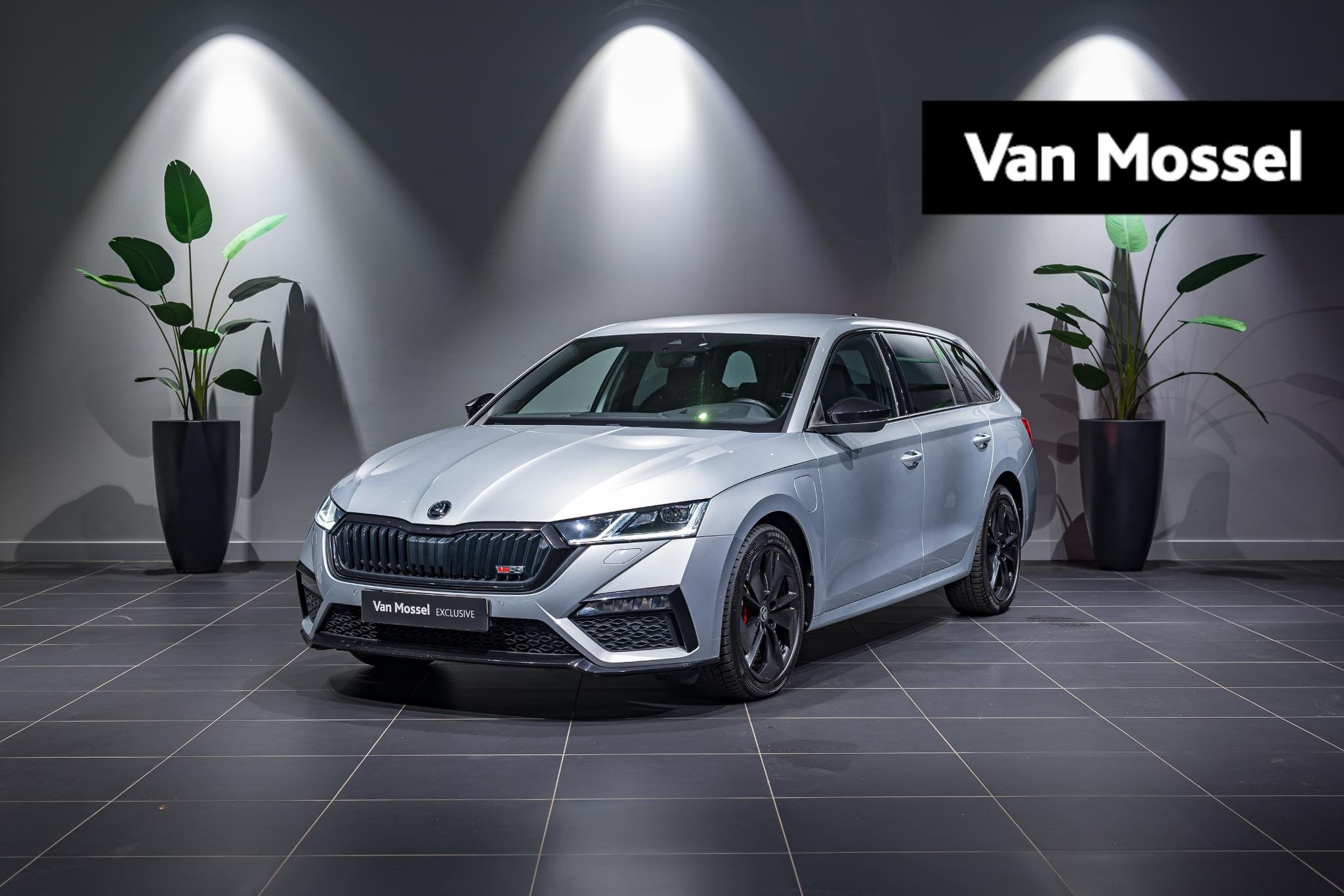 Skoda Octavia Combi 1.4 TSI PHEV 245 pk DSG6 RS, Argent ou Gris, Achat, Entreprise, 27 g/km