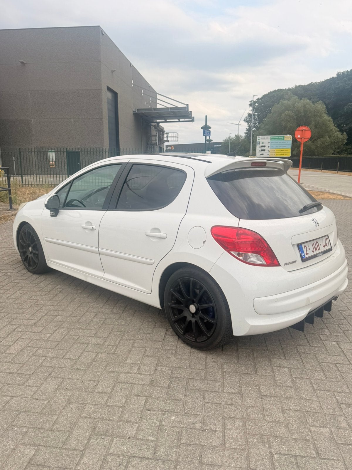 Pegeot 207 1.6 THP 150PK, Autos, Peugeot, Cuir, Achat, Boîte manuelle, Noir