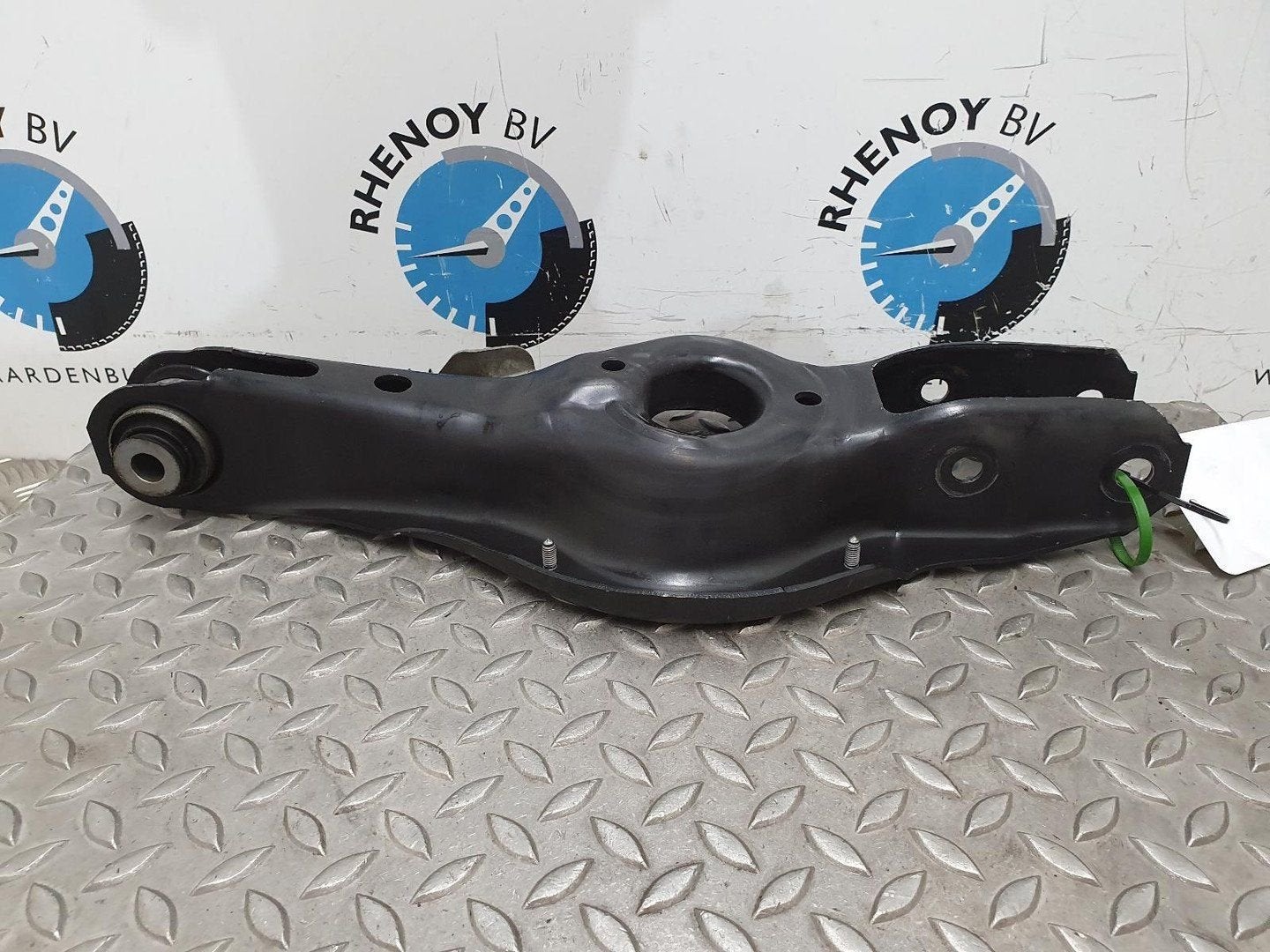 BMW 3 SERIES 320D EDE HIGH EXEC. SEDAN DRAAGARM ONDER LA 201, Ophalen of Verzenden, Gebruikt, Stiba lid
