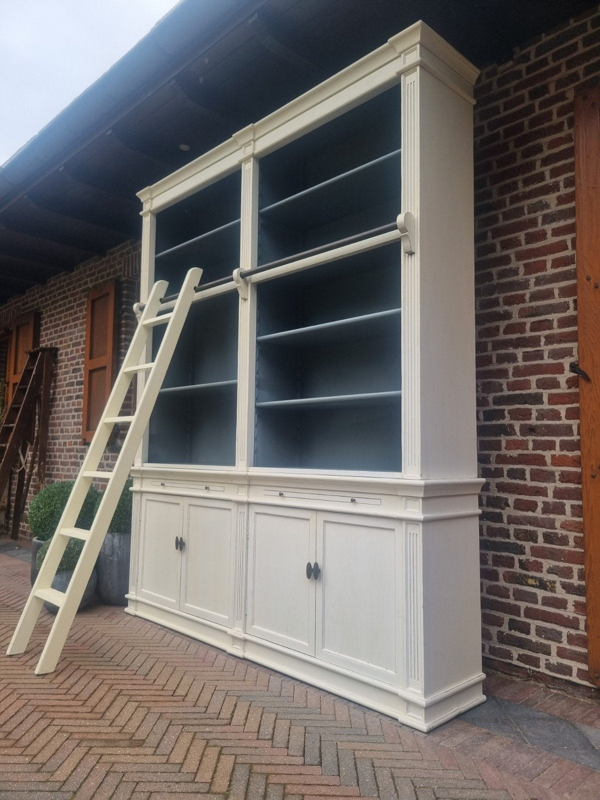 massieve boekenkast/bibliotheekkast ART:188/26, Huis en Inrichting, Ophalen, Gebruikt, 200 cm of meer, .