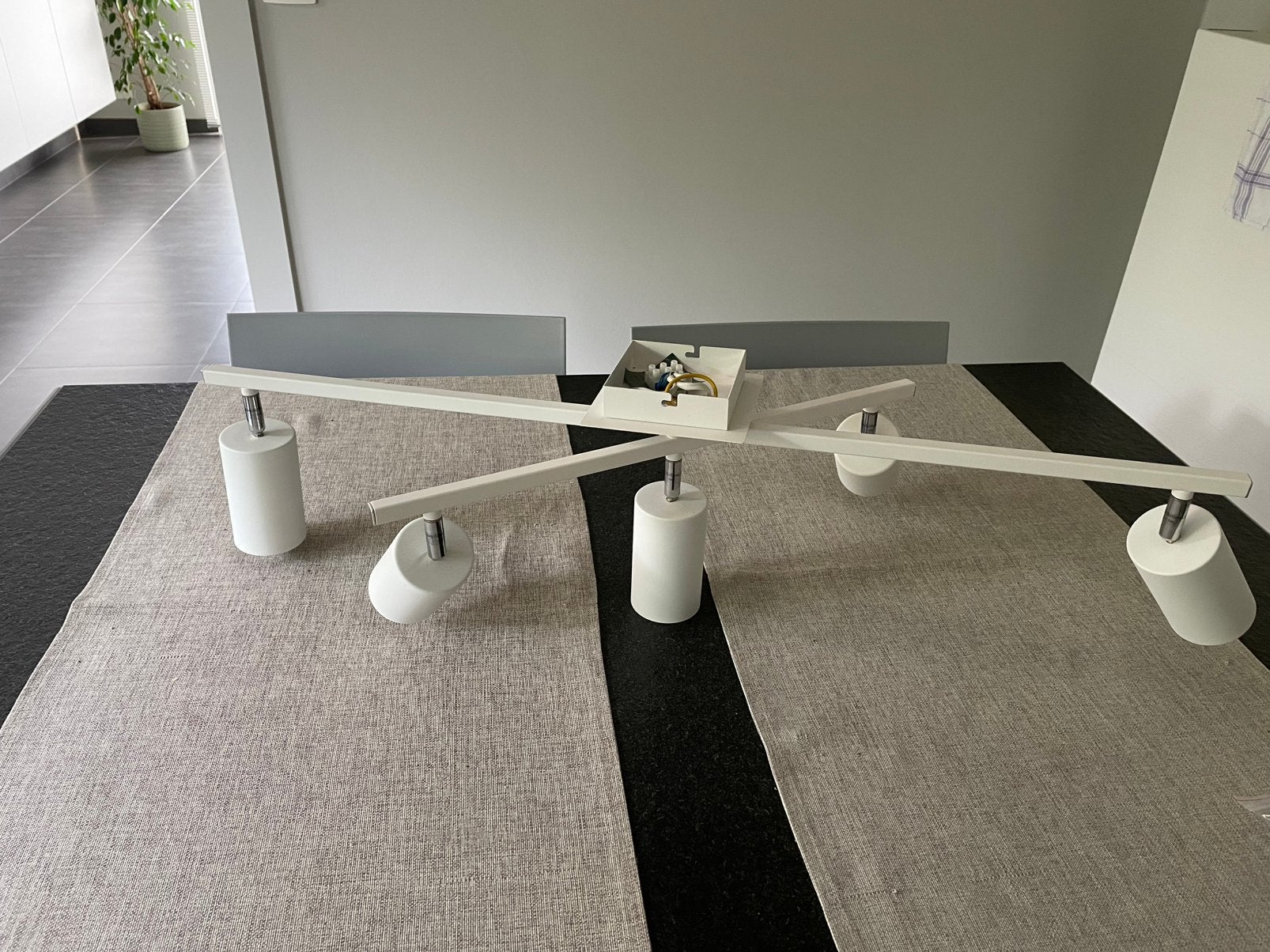 Verlichting 5 spots 2 draaibare elementen, Huis en Inrichting, Lampen | Spots, Ophalen, Zo goed als nieuw