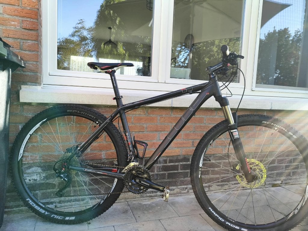 Cube Carbon GTC  Mountainbike MTB VTT Jongensfiets, Ophalen, Zo goed als nieuw, Versnellingen