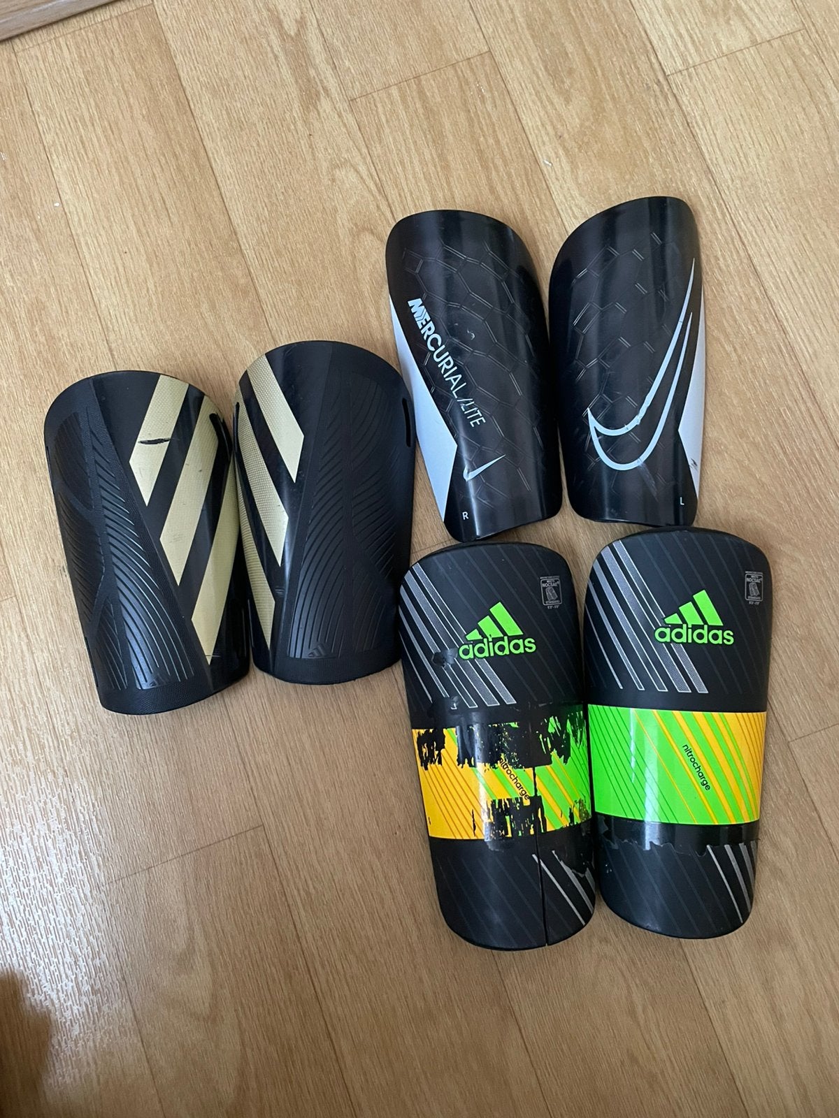 Voetbal scheenbeschermers x3, Sports & Fitness, Boxe, Enlèvement ou Envoi, Comme neuf