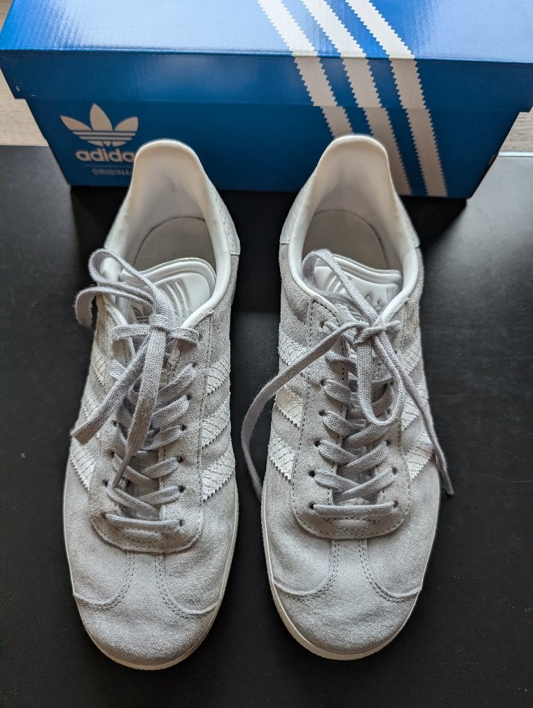 Sneaker Adidas Gazelle grijs maat 38, Vêtements | Femmes, Gris, Adidas, Sneakers et Baskets, Enlèvement