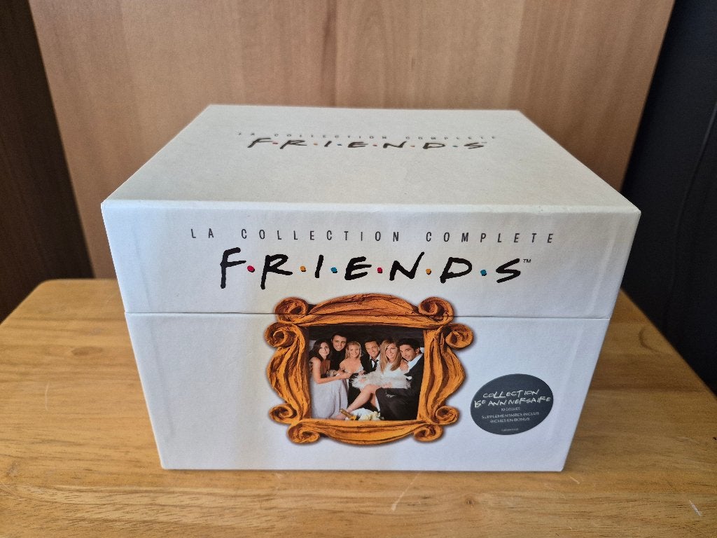 Coffret DVD intégrale Friends (10 saisons), Cd's en Dvd's, Ophalen, Alle leeftijden, Komedie, Inclusief boekje