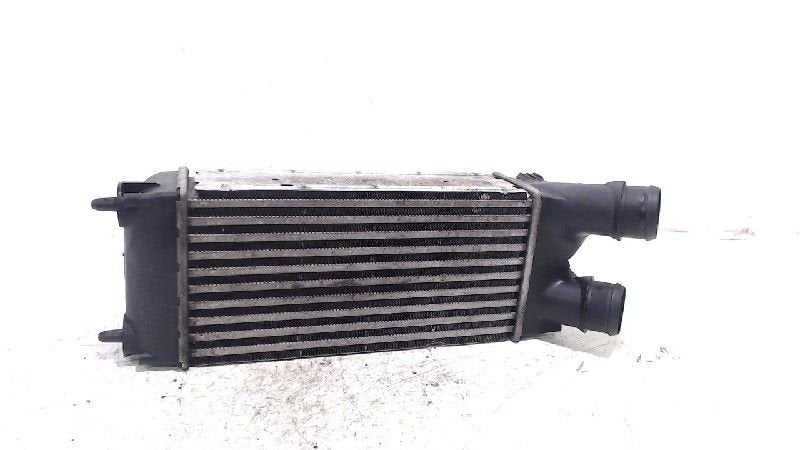 Intercooler radiateur Peugeot Partner, Onderdelen@venauto.nl, Van der Ven Autorecycling B.V., Gebruikt, Ettenseweg 76, 4706 PB Roosendaal, The Netherlands