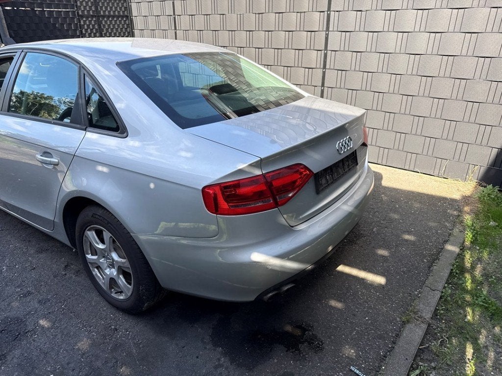 PARE-CHOCS ARRIÈRE Audi A4 (B8) (|8K5807303A|), Auto-Union-Straße  1,
85057  Ingolstadt, DE, Arrière, Pare-chocs, Info@audi.de