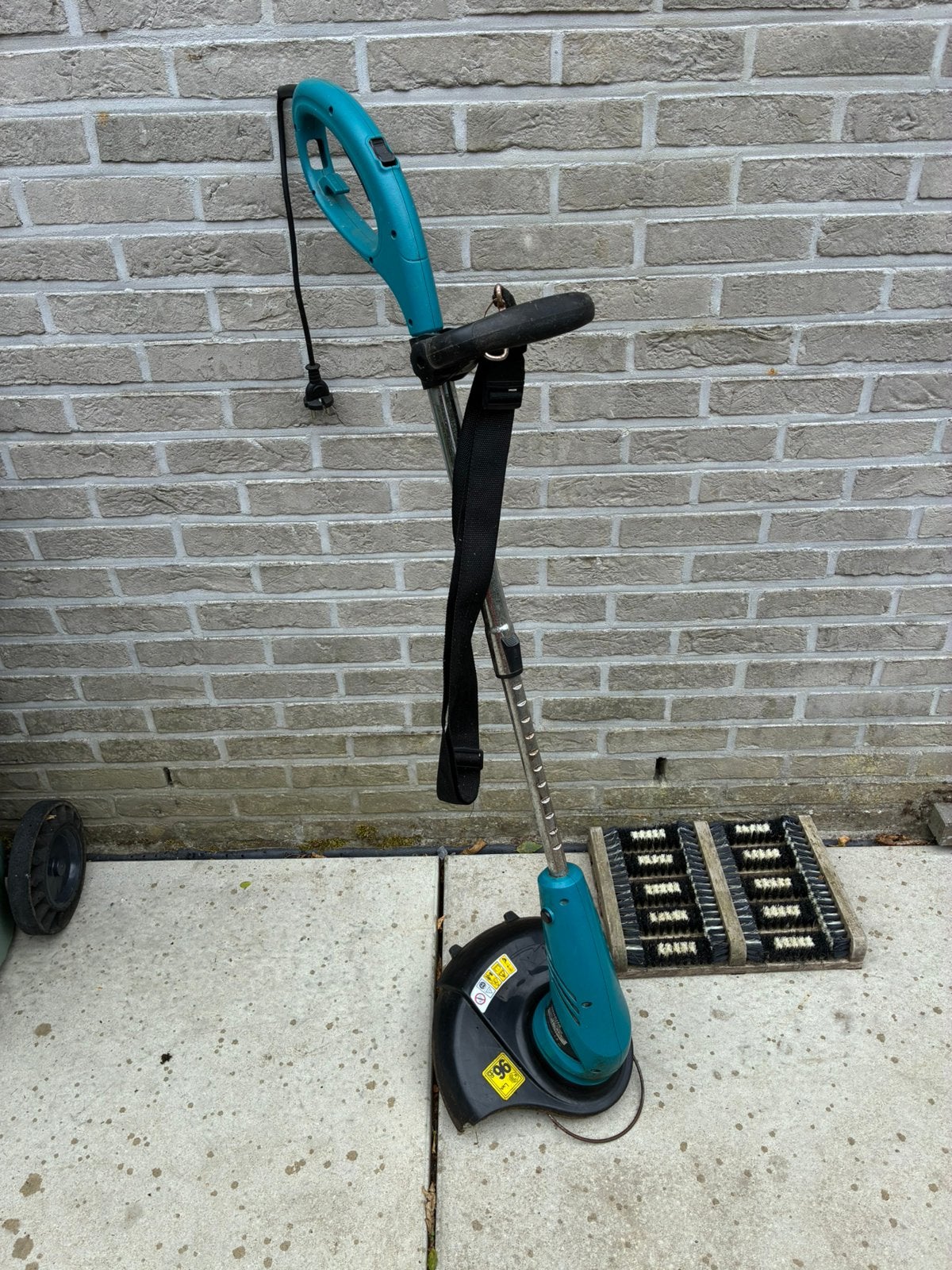 Makita grastrimmer 450W UR3000 30 cm, Tuin en Terras, Ophalen, Gebruikt, 10 tot 30 cm, Elektrisch