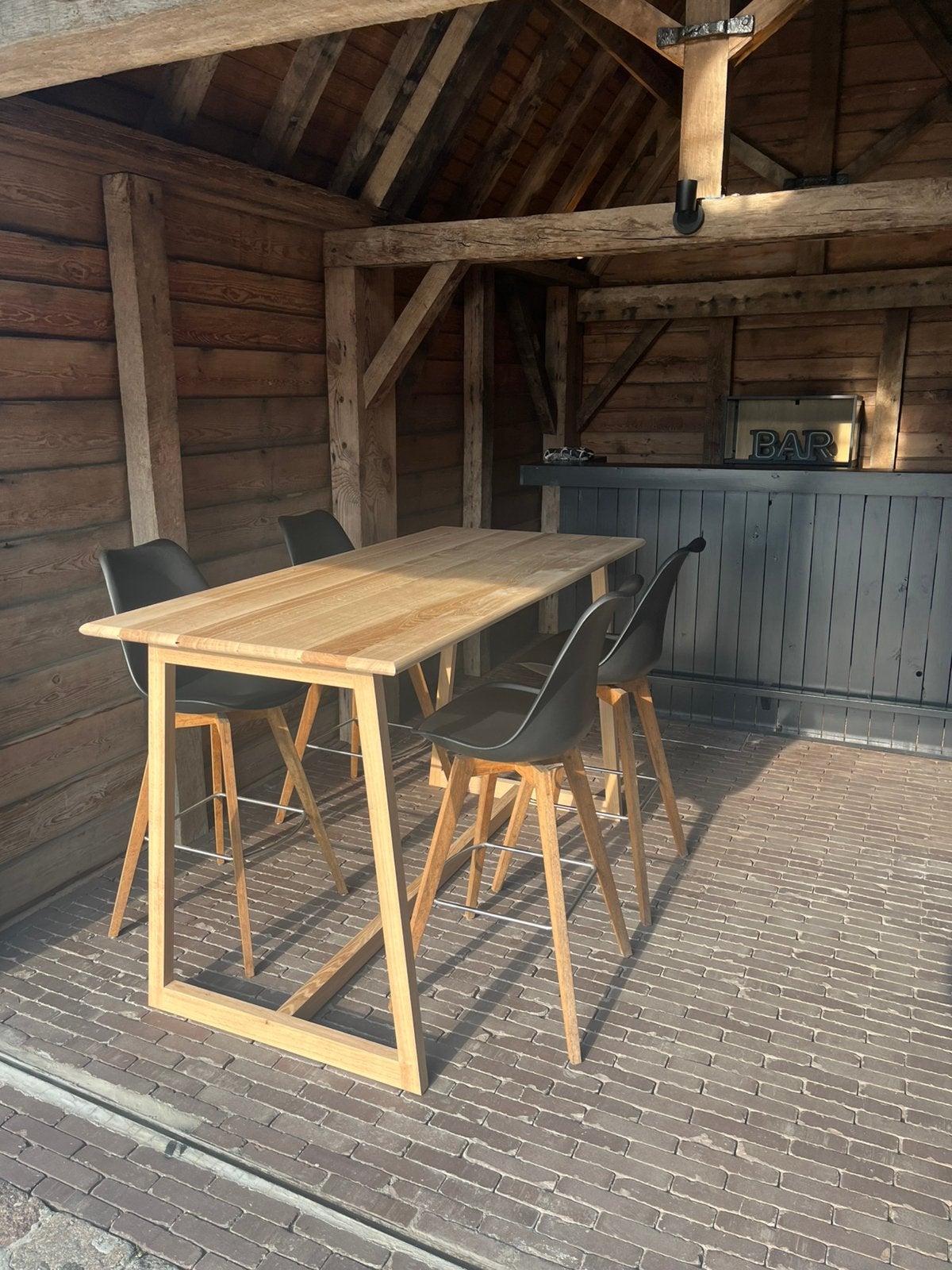 Hoge tafel eik, Ophalen, Nieuw