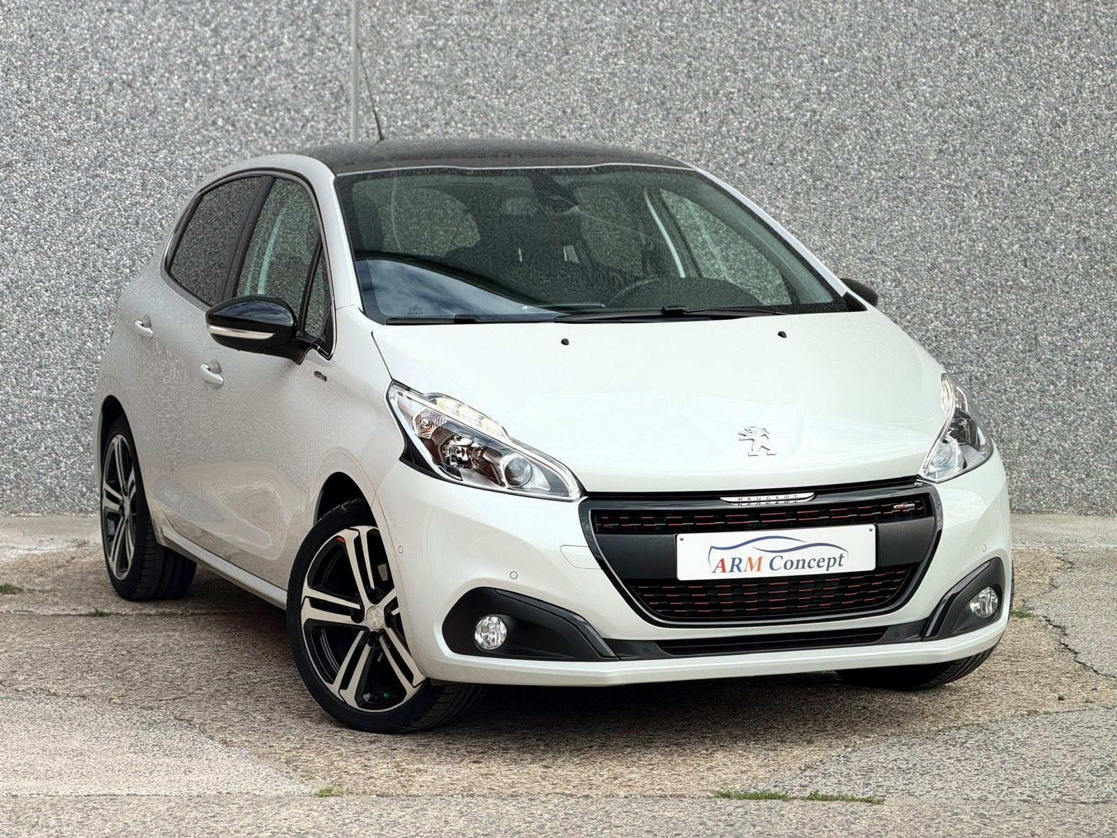Peugeot 208 GT Line 1.2 Essence AUTOMATIQUE Garantie 12 Mois, https://public.car-pass.be/vhr/2fb64ae7-872b-46be-a2d8-43749b20b9c7