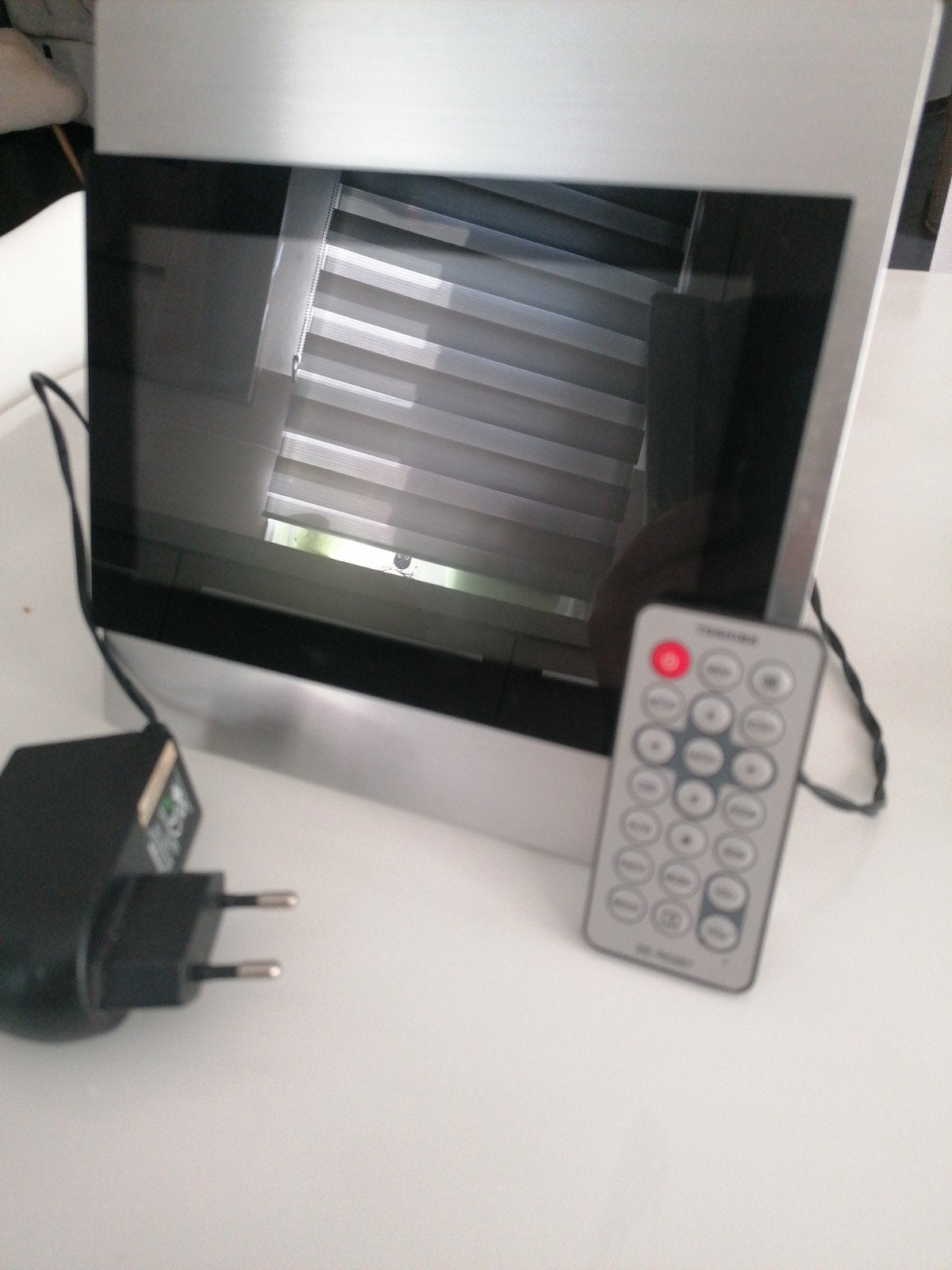 Cadre numérique Toshiba, Enlèvement