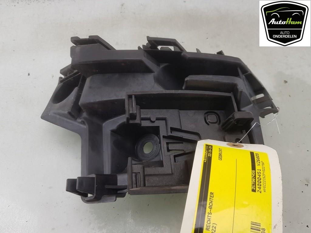 BUMPERSTEUN RECHTS ACHTER Taigo (|2G7807394B|2G7807394C|), Gebruikt, Volkswagen