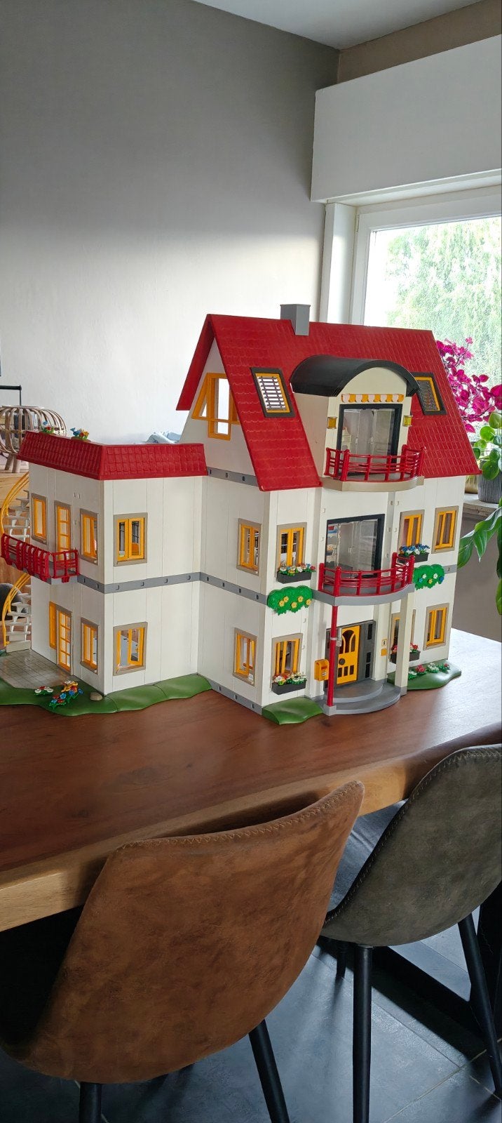 playmobil enorm groot gemeubileerd huis, Ophalen