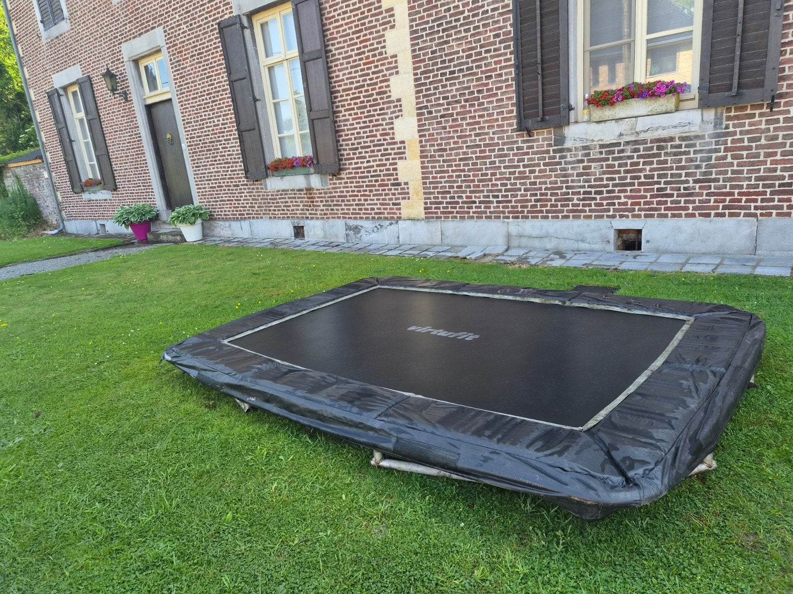 Inbouw trampoline - trampoline gelijk met de grond 300 x 200, Enfants & Bébés, Jouets | Extérieur | Trampolines, Utilisé, Enlèvement