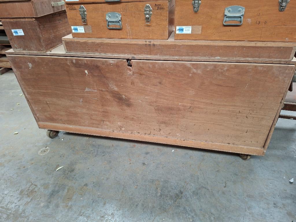 Houten werkbank op wielen, Doe-het-zelf en Bouw, Ophalen, Gebruikt