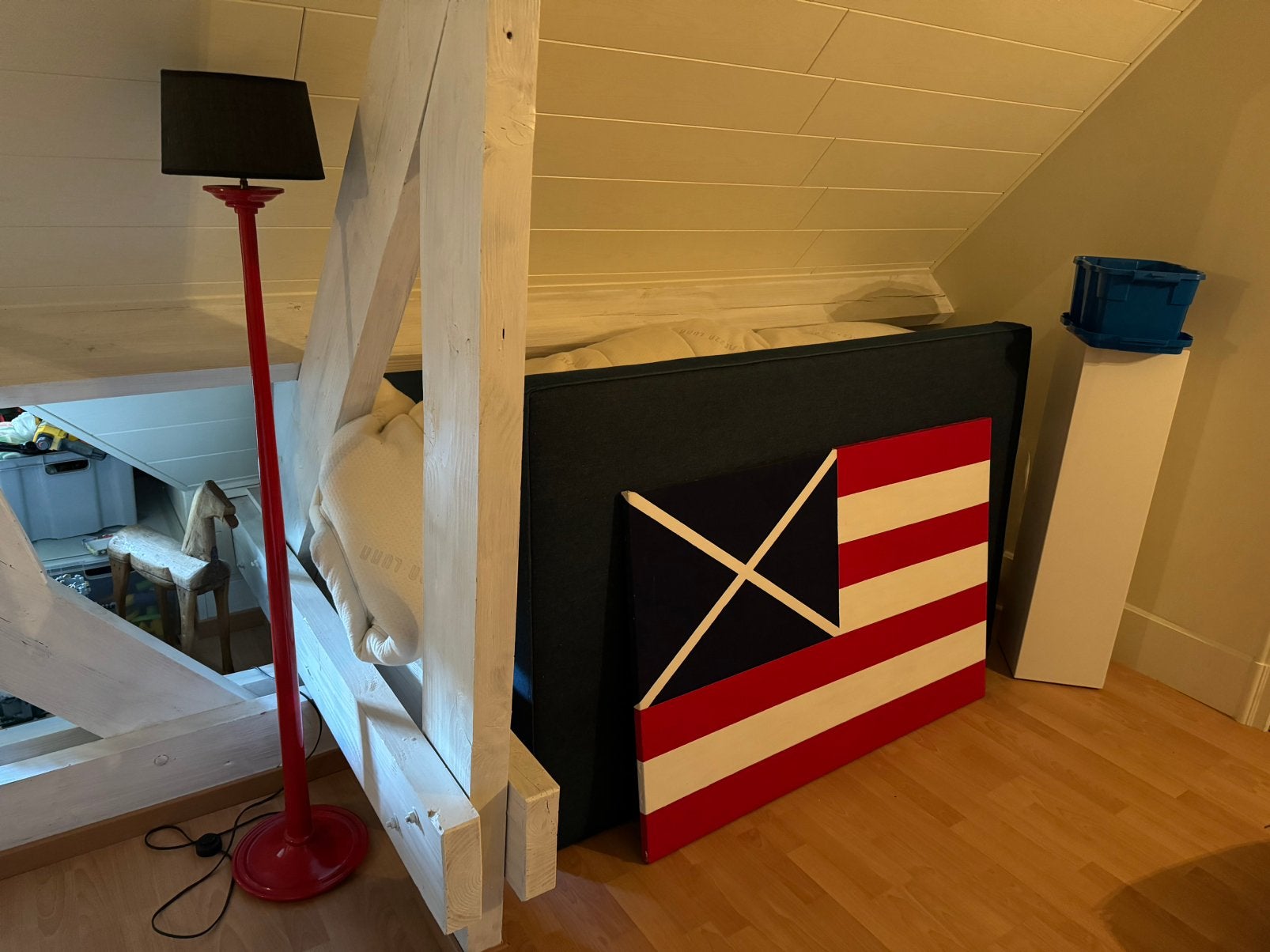 Kinderkamer toffe set :bedwand, schilderij, lamp, Ophalen, Zo goed als nieuw
