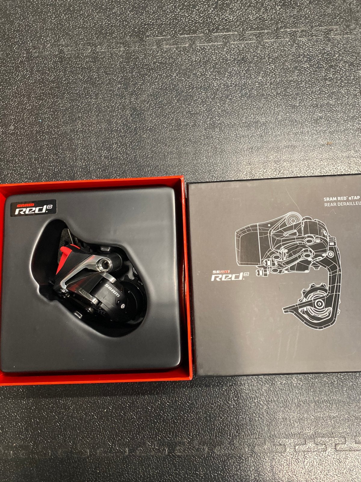Nieuwe achterderailleur sram red etap axs 11sp carbon, Enlèvement ou Envoi, Neuf, Carbone
