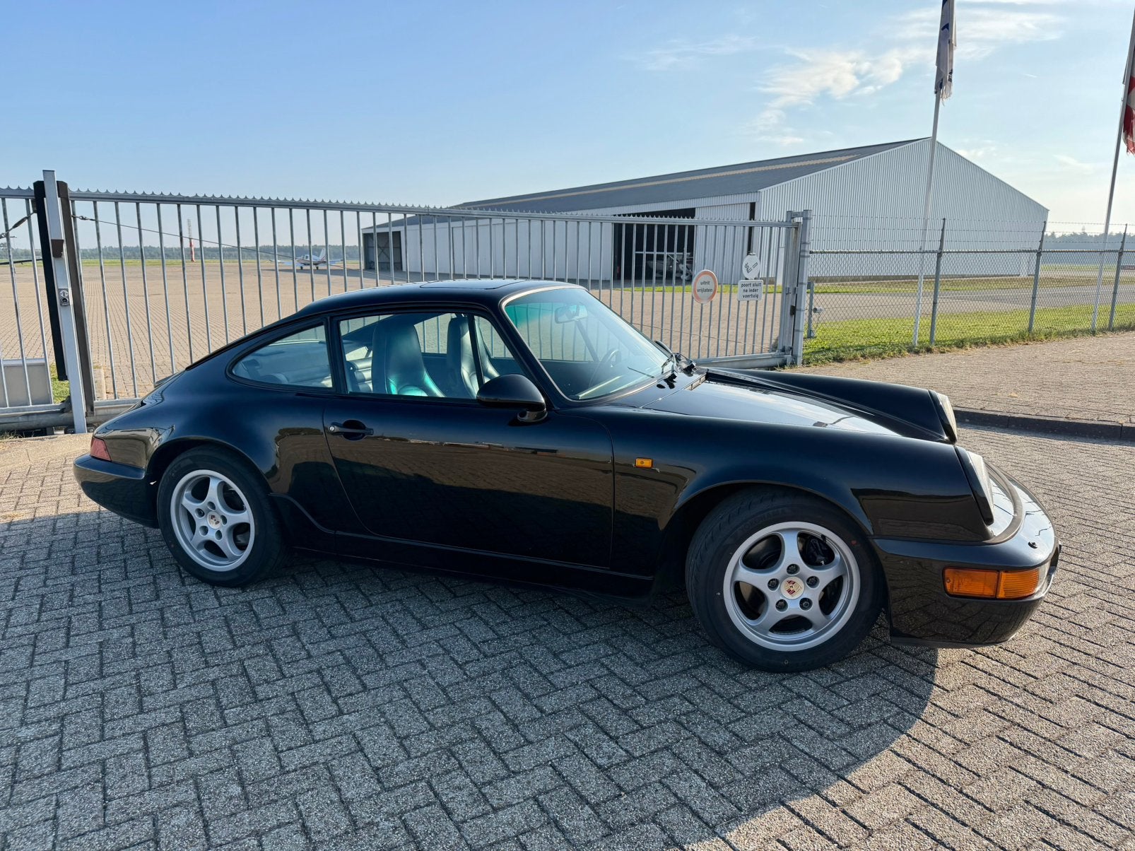 Porsche 964 Carrera 4 Coupe 3.6 manuelle | 1ère peinture, Cuir, Achat, 1414 kg, Sièges électriques