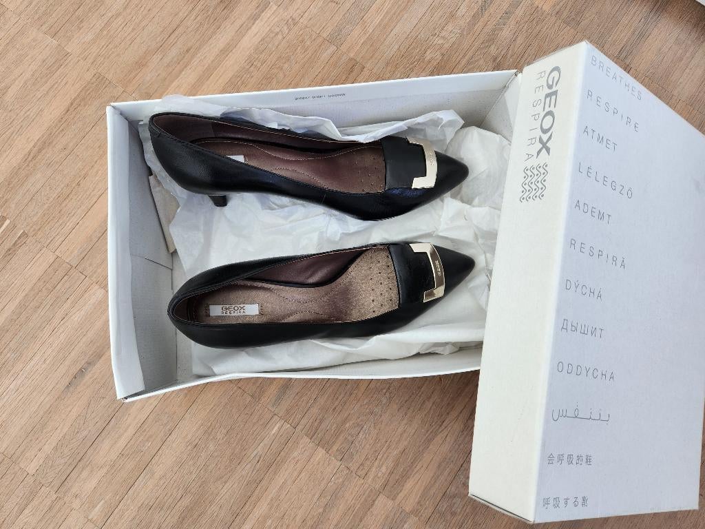 Splinternieuwe en heel elegante pumps Geox, Geox, Pumps, Zwart, Nieuw