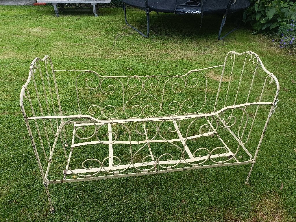 antiek metalen kinderbedje, Antiek en Kunst, Ophalen