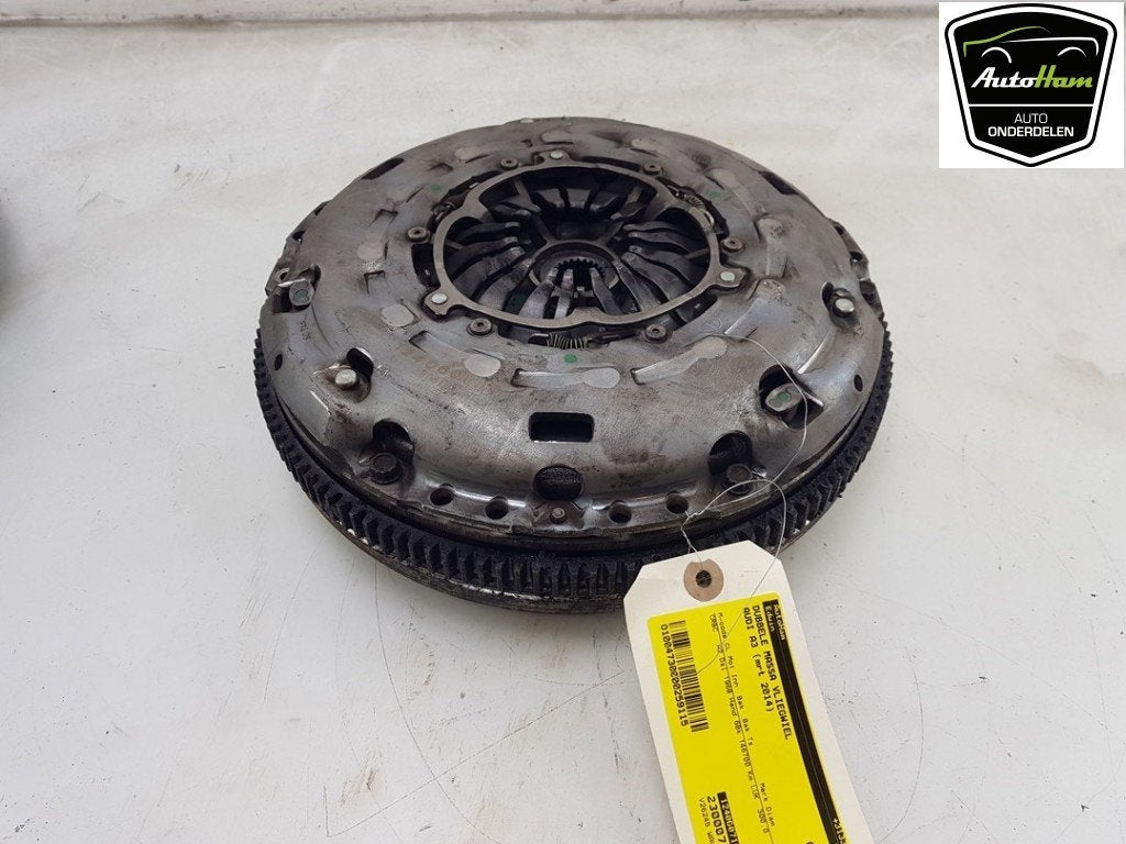VOLANT MOTEUR BI-MASSE Audi A3 Sportback (8VA / 8VF), Utilisé, Audi
