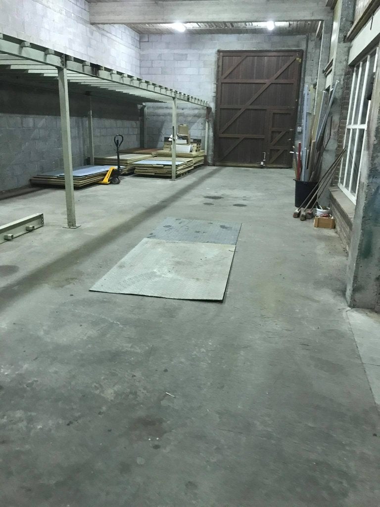 tussenverdiep 240 hoog 280 Breed 11 meter lang, Ophalen