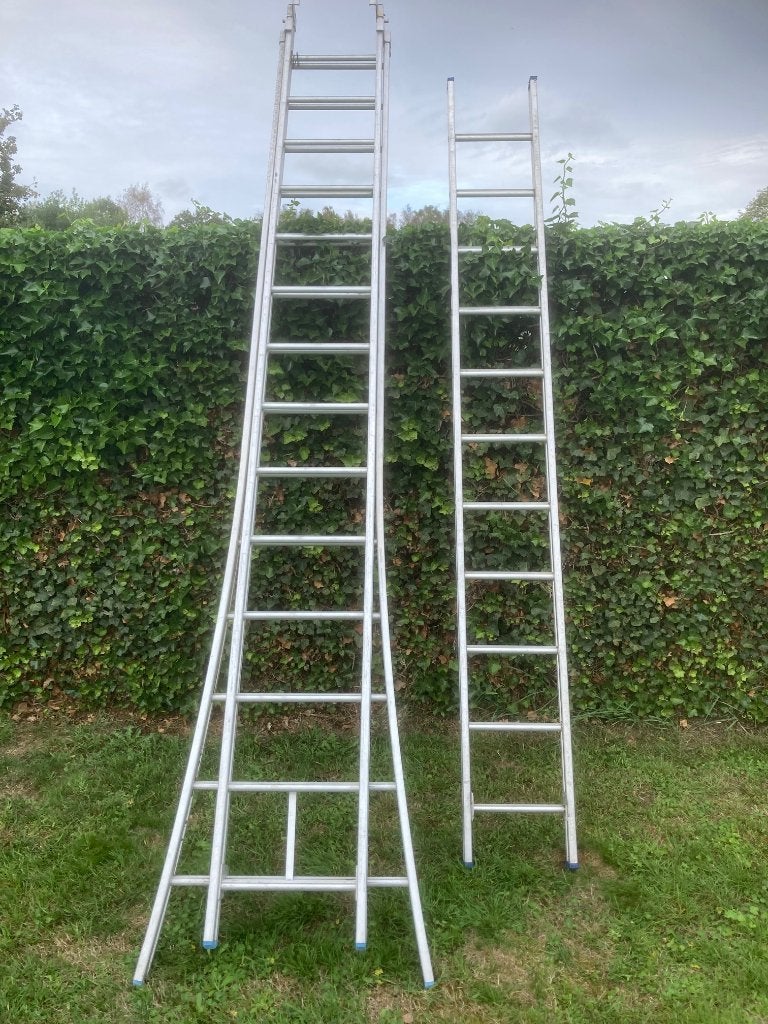 Échelle aluminium (2x14 et 1x11 échelons)+tapis antidérapant, Pliable ou rétractable/escamotable, Échelle, Enlèvement, Utilisé