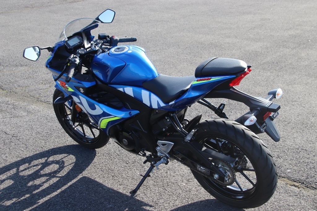 Suzuki GSX-R 125   1000km, Motos, Occasion, Permis Moto A1 minimum, ABS, 1 cylindre
