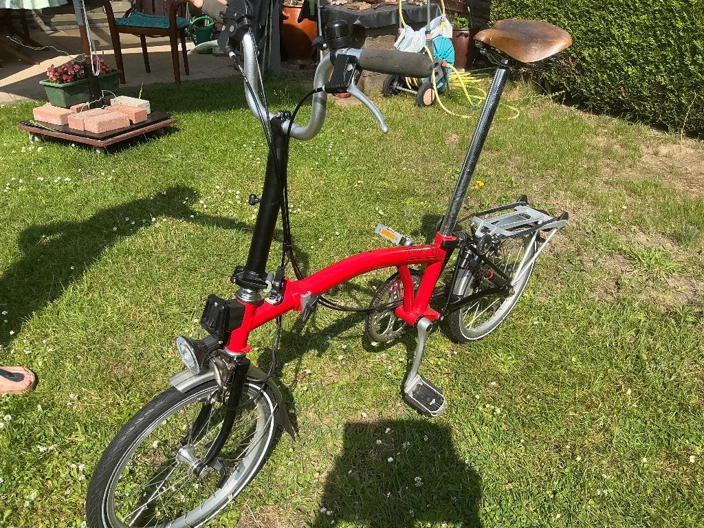 Plooifiets Brompton rood, Ophalen, Zo goed als nieuw