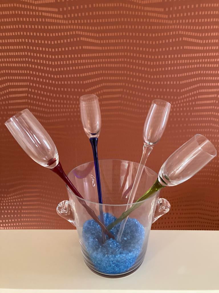 Vaas en 4 glazen, Ophalen, Zo goed als nieuw, Glas