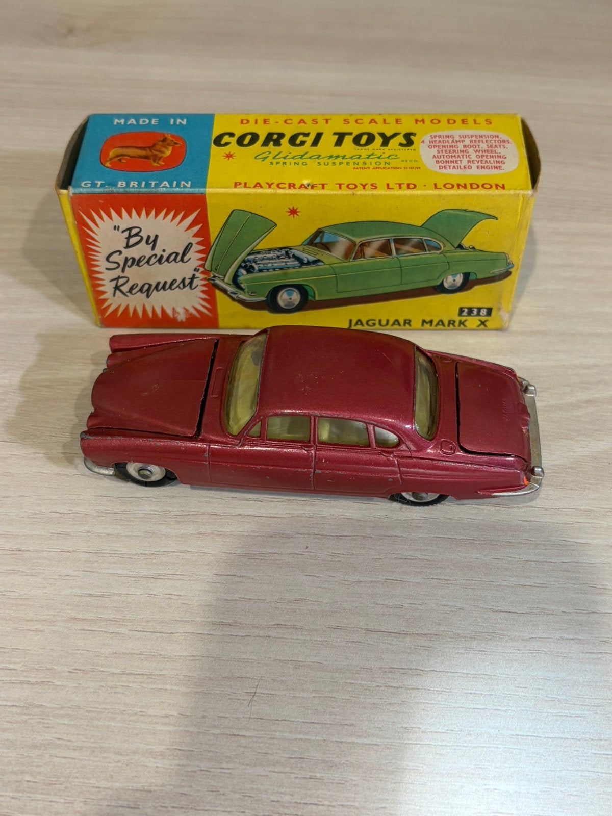 Corgi Jaguar Mark X 238 avec boîte - années 60, Enlèvement ou Envoi, Comme neuf, Voiture, Corgi