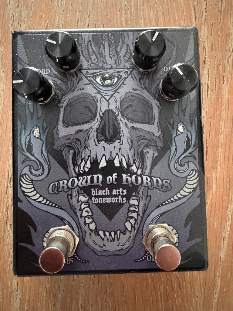 Black Arts Toneworks Crown of Horns Fuzz – USA, Enlèvement ou Envoi, Comme neuf, Distortion, Overdrive ou Fuzz