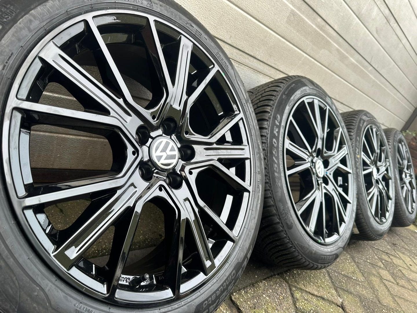 19 inch Volkswagen ID.3 ID.4 ID.6 EV velgen Allseason banden, Auto-onderdelen, 19 inch, 215 mm, -, -